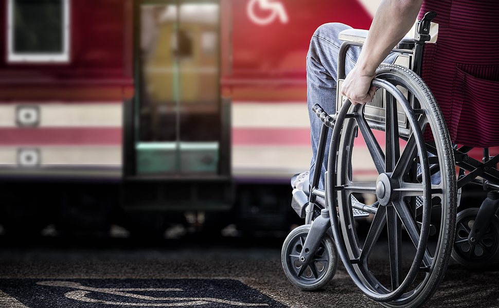 Viajar en tren en silla de ruedas. Galquiler